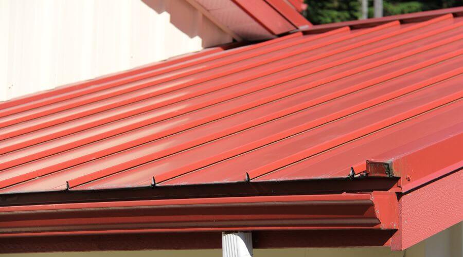 Roof Gutter Cleaning in Walled Lake, MI